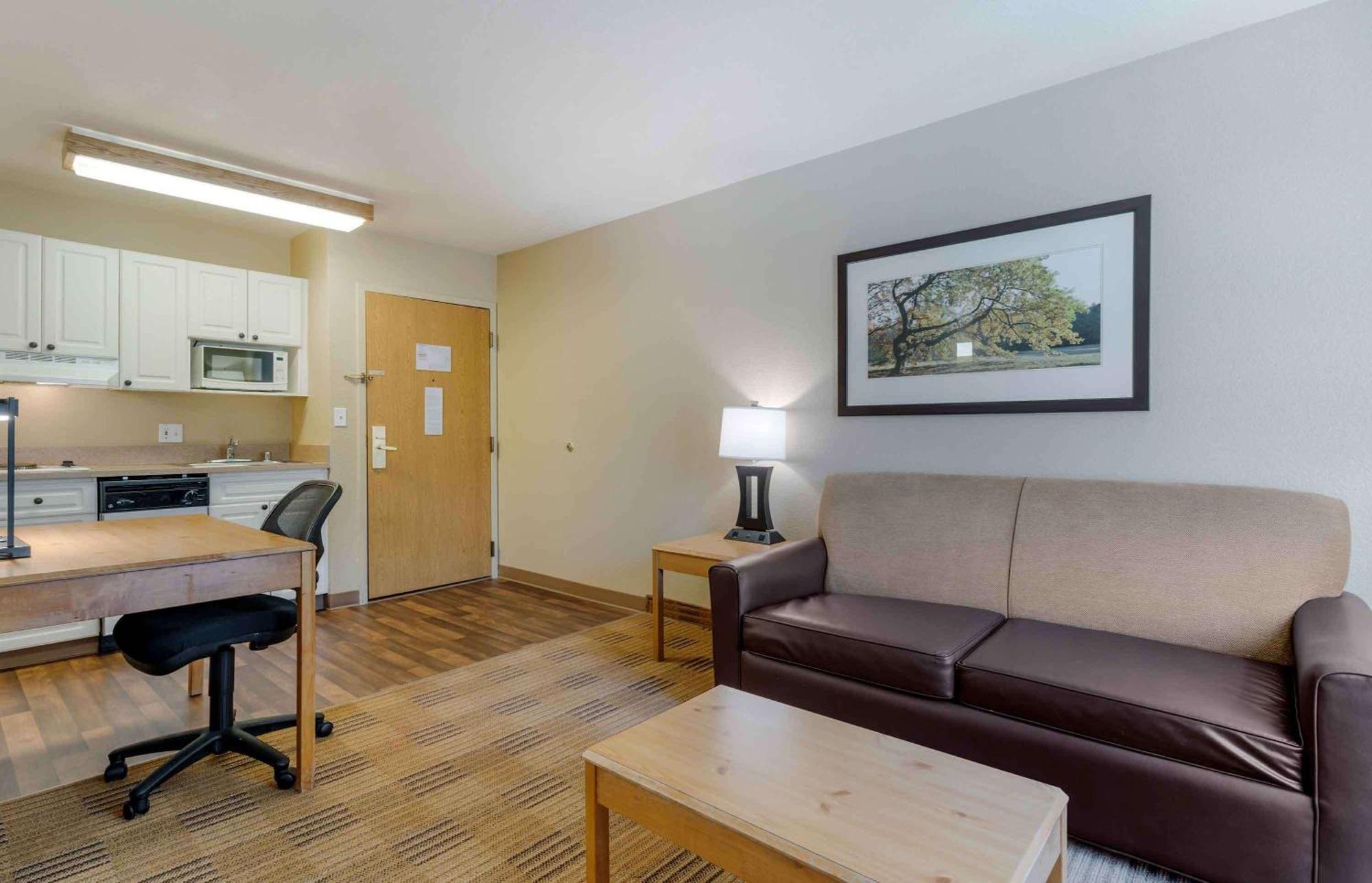 Extended Stay America Suites - Pleasanton - Chabot Dr Exterior photo
