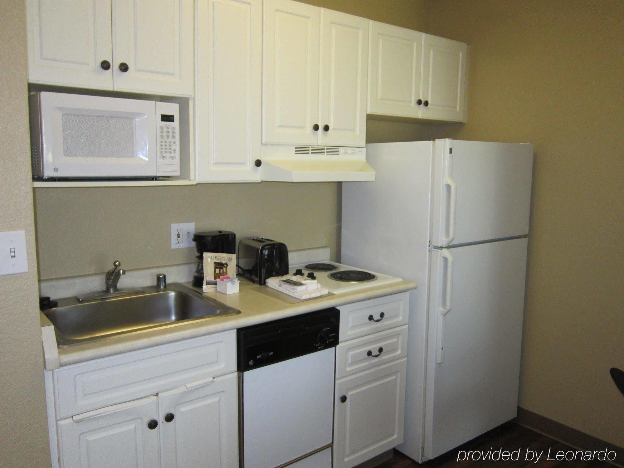 Extended Stay America Suites - Pleasanton - Chabot Dr Exterior photo